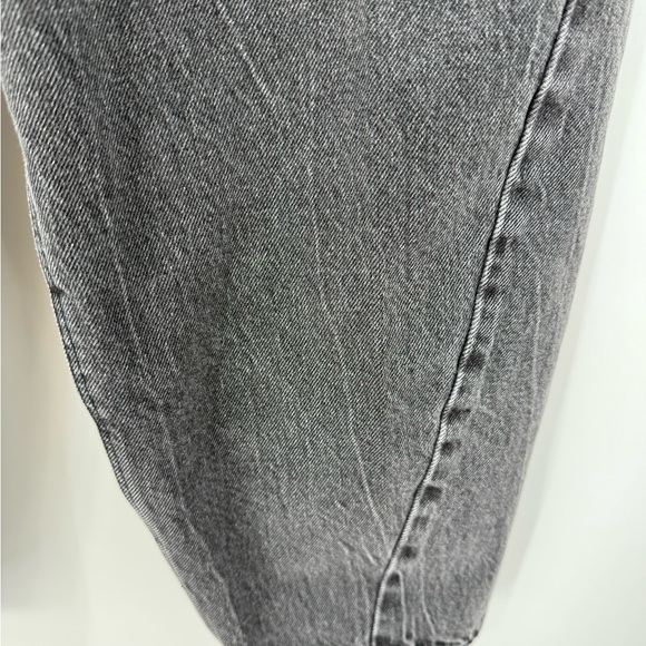 Old Navy Extra High-Rise Balloon Jeans Black Wash Size 10 - Picture 10 of 11